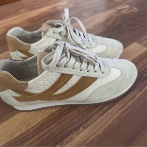 Vince White and Tan Casual Sneakers